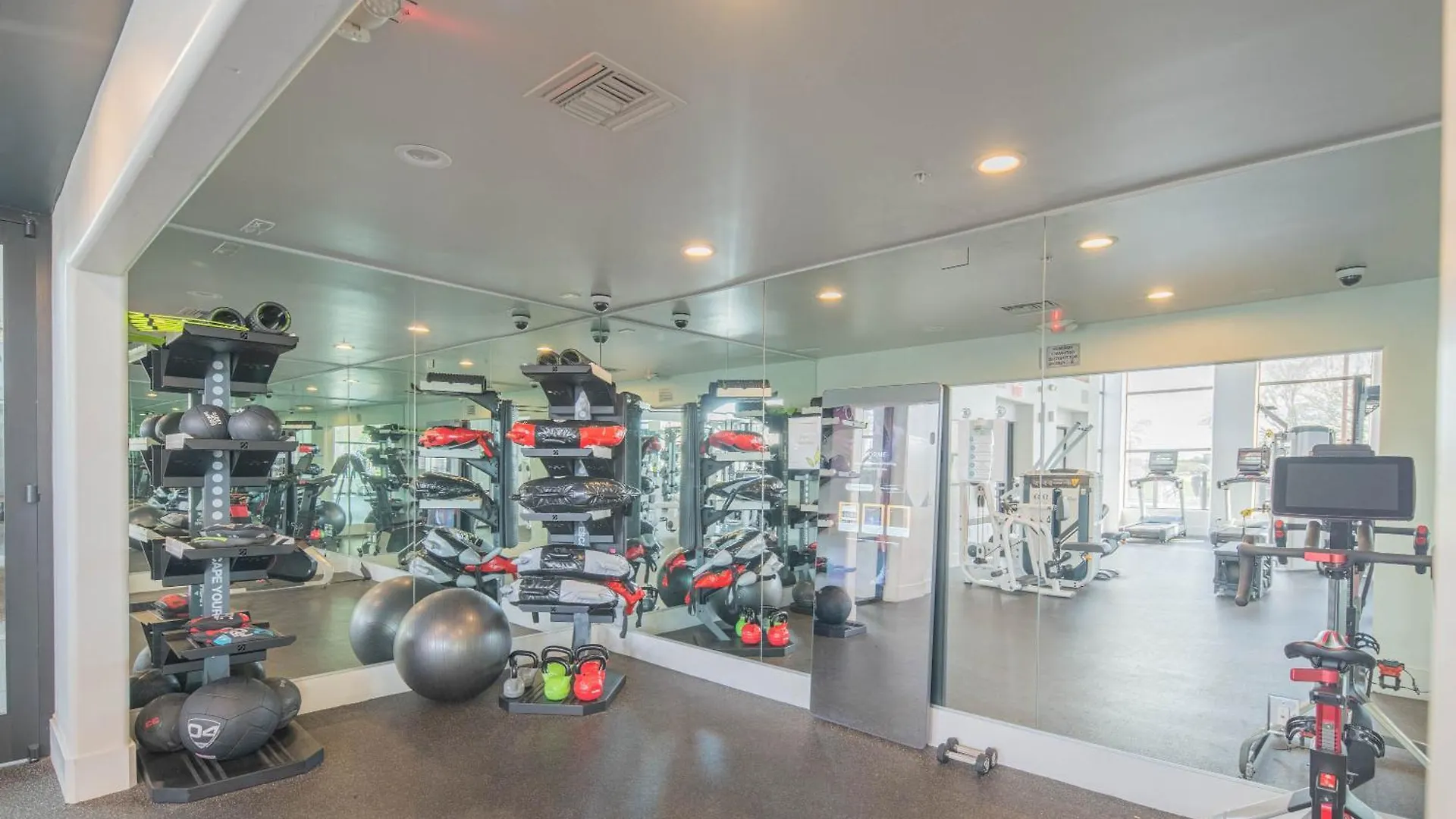 Exclusive Unit Golf Side- Walkable Area - King Bed - N248 Appartement Scottsdale
