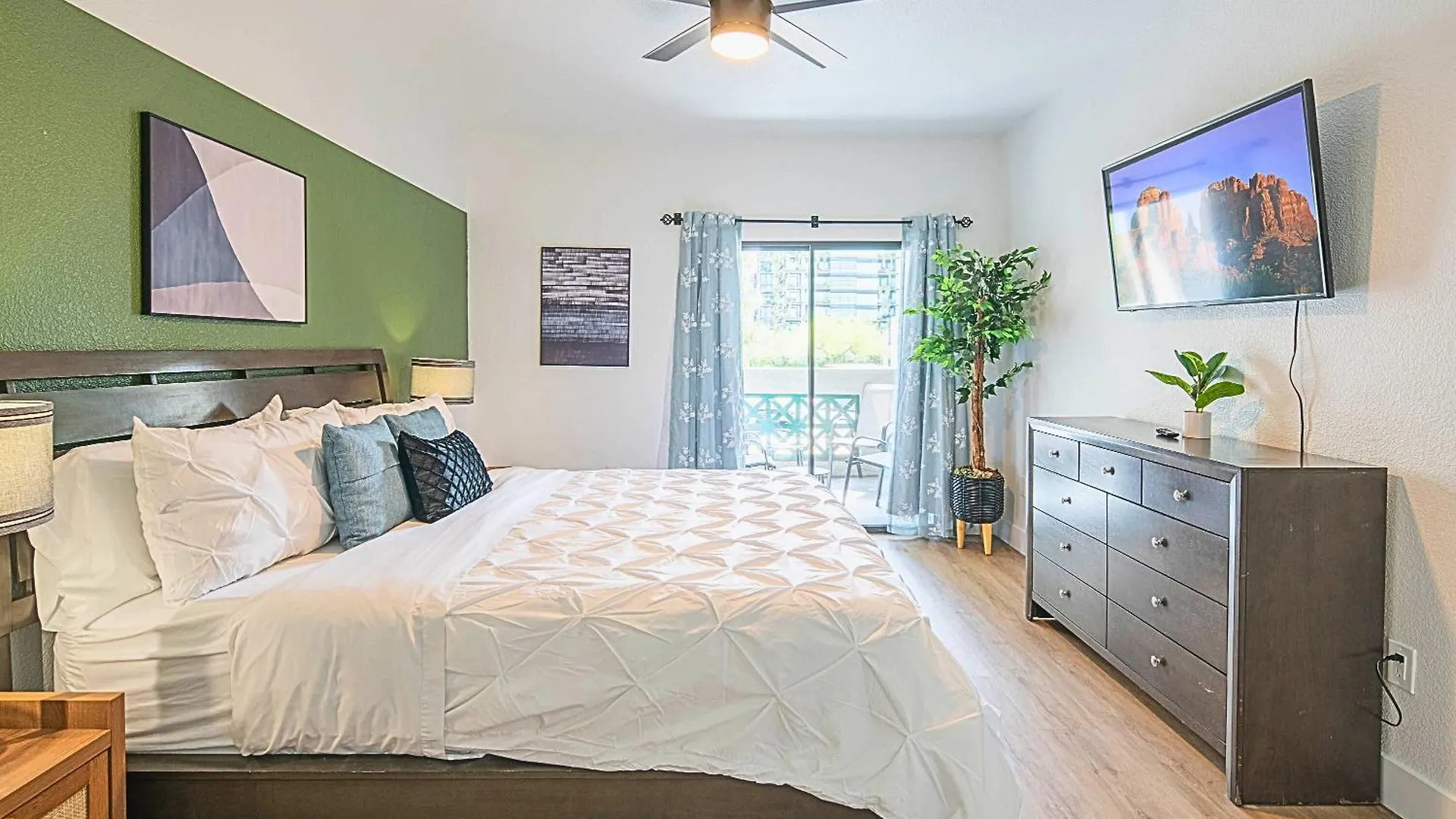 Exclusive Unit Golf Side- Walkable Area - King Bed - N248 Appartement Scottsdale Verenigde Staten
